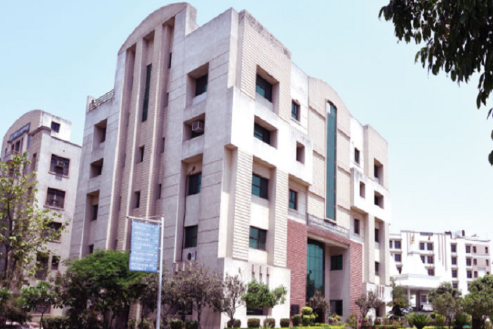 https://cache.careers360.mobi/media/colleges/social-media/media-gallery/9147/2021/7/12/Campus View of KIET School of Management Ghaziabad_Campus-View.png